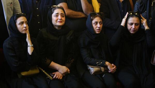 عکس تشییع جنازه سیامک انصاری
