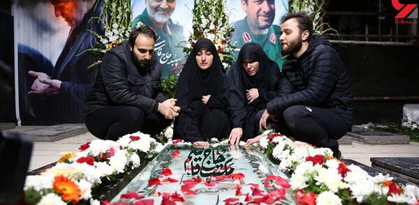 عکس سردار سلیمانی در گلزار شهدای کرمان