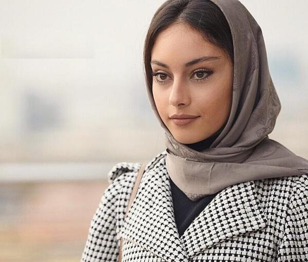 عکس ترلان پروانه برای پروفایل