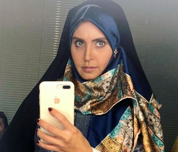 عکس پا الناز شاکردوست