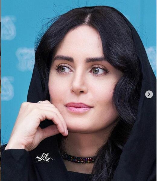 عکس پا الناز شاکردوست
