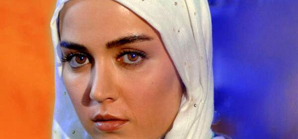 عکس افسانه پاکرو در فیلم زندگی شیرین