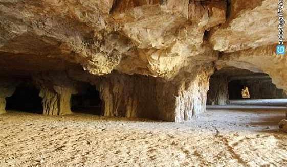 عکس غار سنگ اشکن جهرم