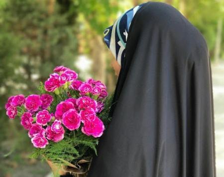 عکس دختر چادری نیمرخ