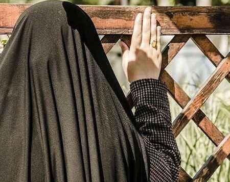 عکس دختر چادری نیمرخ