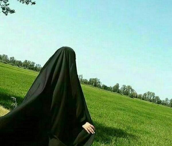عکس دختر چادری نیمرخ