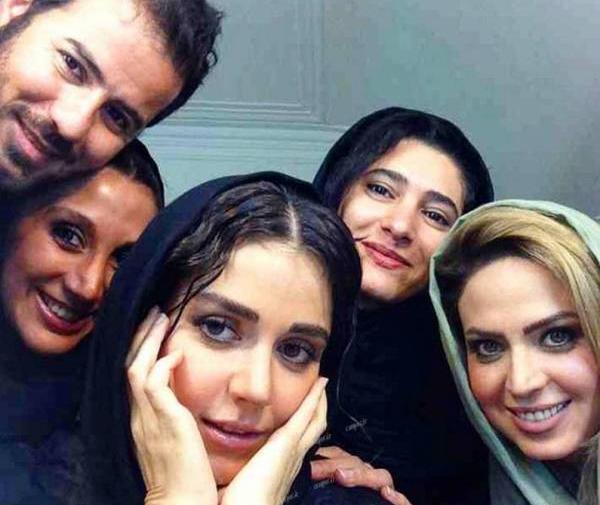 عکس افسانه پاکرو و مادرش