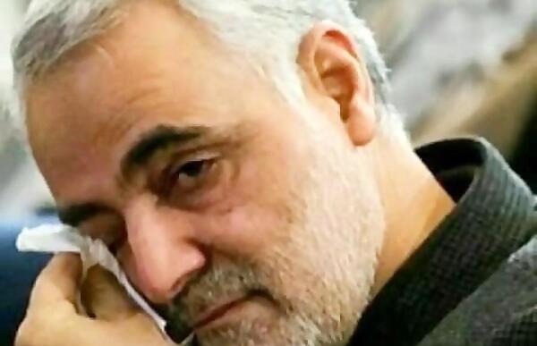 عکس سردار سلیمانی در حال گریه