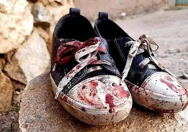 عکس طالبان بدون کفش
