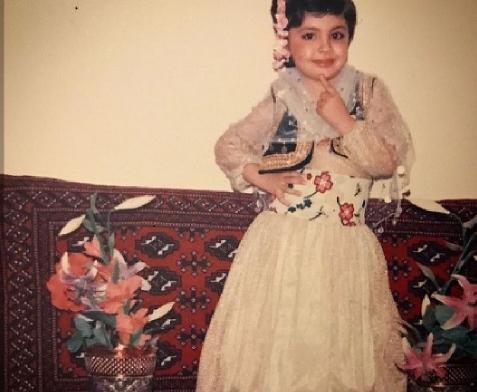 عکس زن و بچه ی جواد عزتی