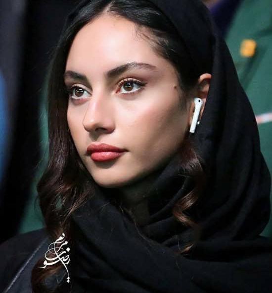 عکس چشمان ترلان پروانه