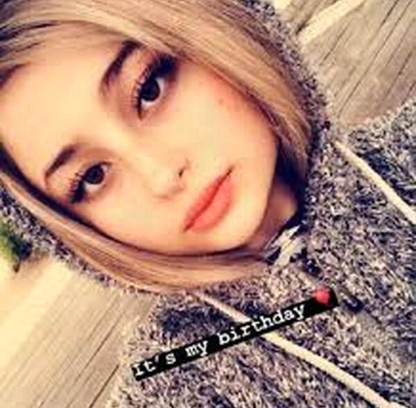 عکس عشق مومو