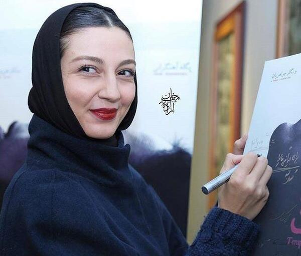 عکس حدیث میرامینی با خواهرش