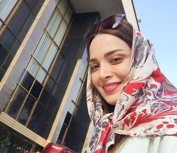 عکس خانواده ی بهنوش طباطبایی