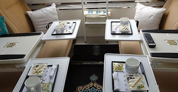 عکس داخل قطار فدک