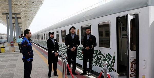 عکس داخل قطار فدک