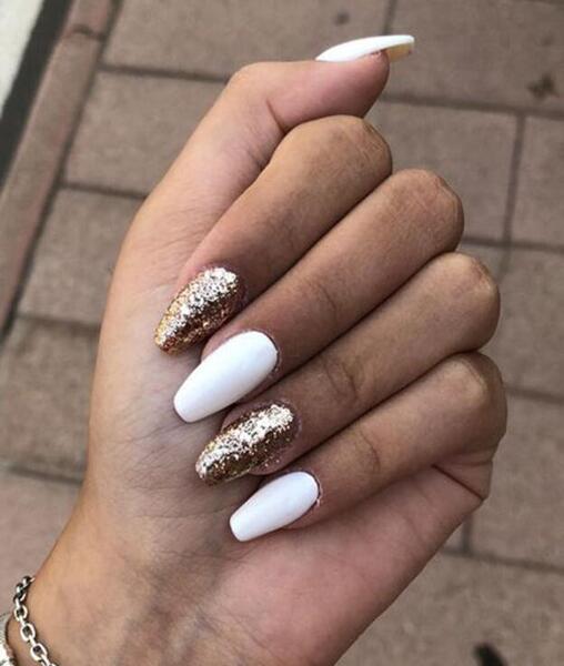عکس ناخن ژلیش سفید