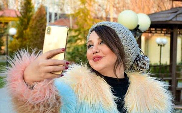 عکس گوشی بهنوش بختیاری
