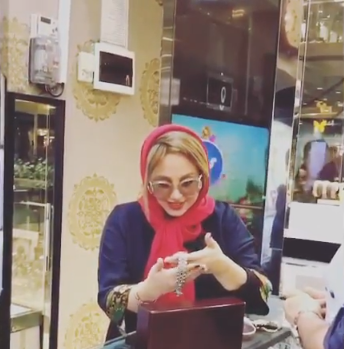 عکس گوشی بهنوش بختیاری