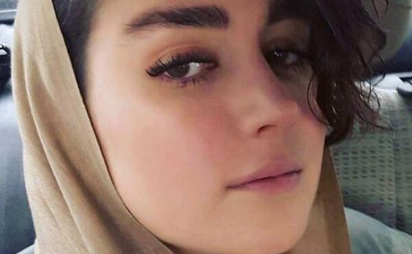 عکس سلفی افسانه پاکرو
