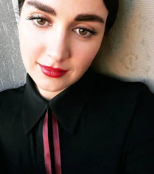عکس سلفی افسانه پاکرو