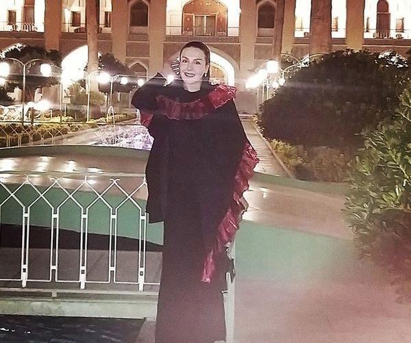 عکسهای آزیتا ترکاشوند در حال اسب سواری