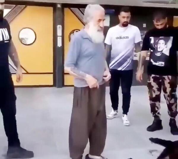 عکس وحید مرادی با پدرش