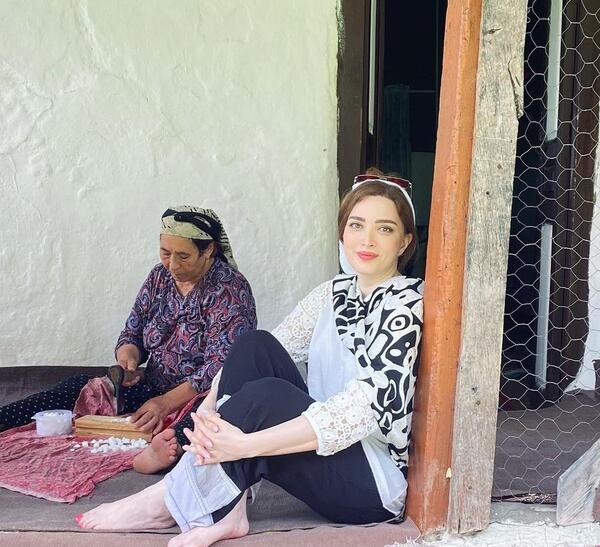 عکس بهنوش طباطبایی بی حجاب