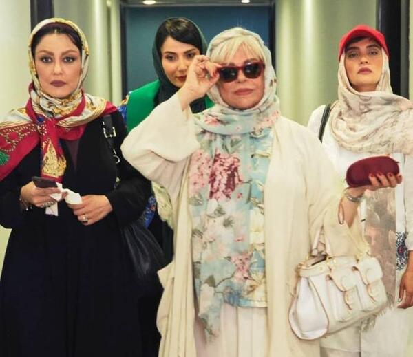 عکس علی انصاریان در کلوپ همسران