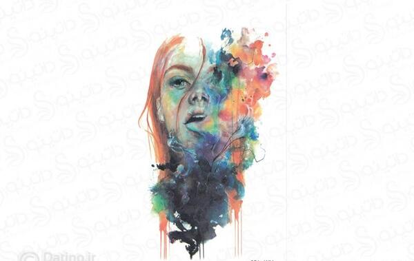عکس نقاشی دختر روی بوم