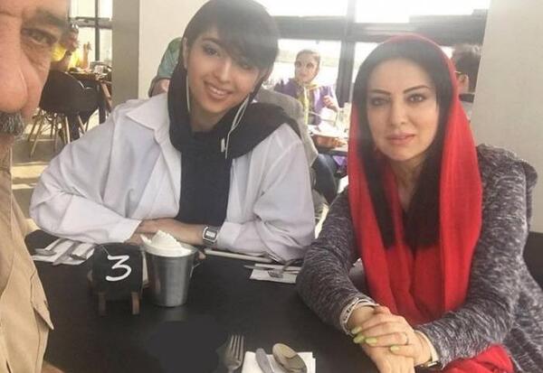 عکس حمیرا ریاضی با دخترش