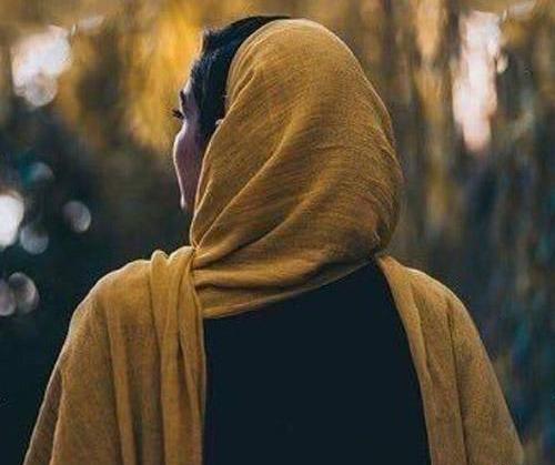 عکس دختر اسپرت غمگین