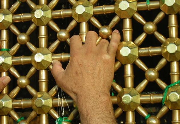 عکس حرم امام رضا پنجره فولاد