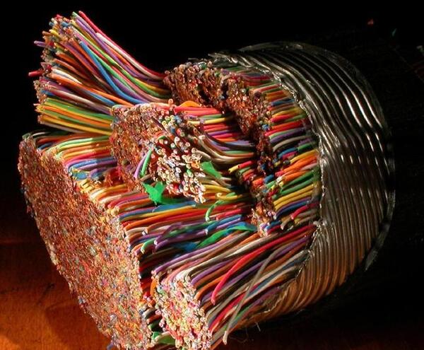 عکس کابل های مخابراتی