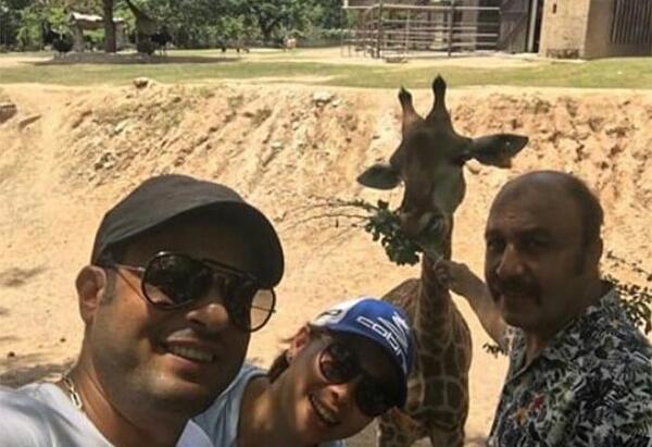 عکس رضا عطاران در خارج