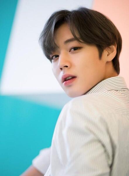 عکس های اعضای گروه واناوان