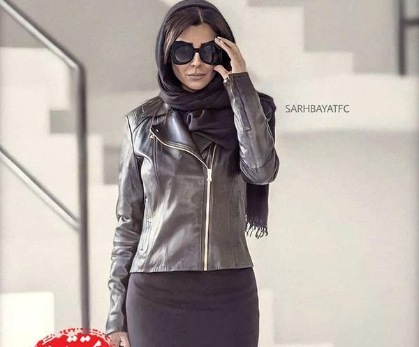 عکس ساره بیات با عینک
