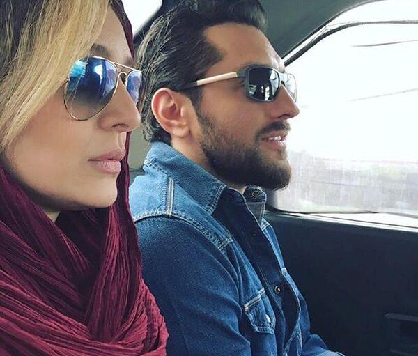 عکس ساره بیات با عینک