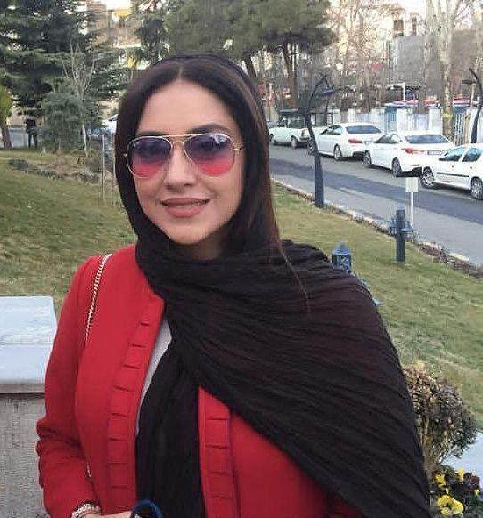عکس بهاره کیان افشار با عینک