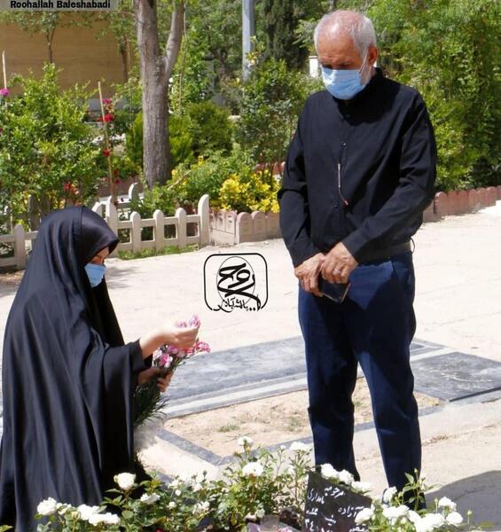 عکس تصاویر سنگ قبر آزاده نامداری