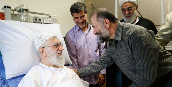 عکس جواد عزتی با خامنه ای