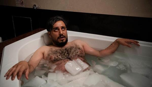 عکس جواد عزتی در سریال زخم کاری