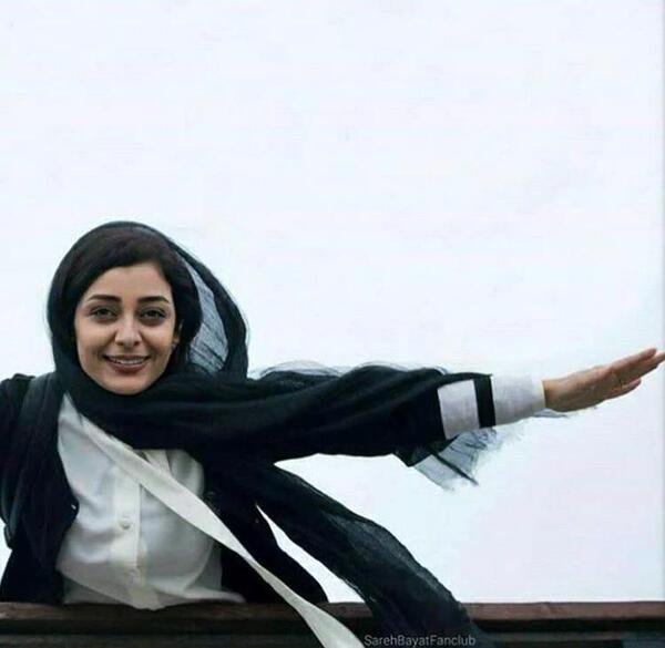 عکس ساره بیات بدون روسری