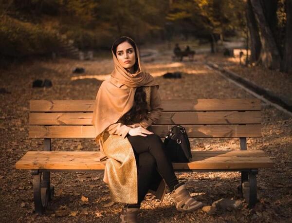 عکس ژست پاییزی دخترانه