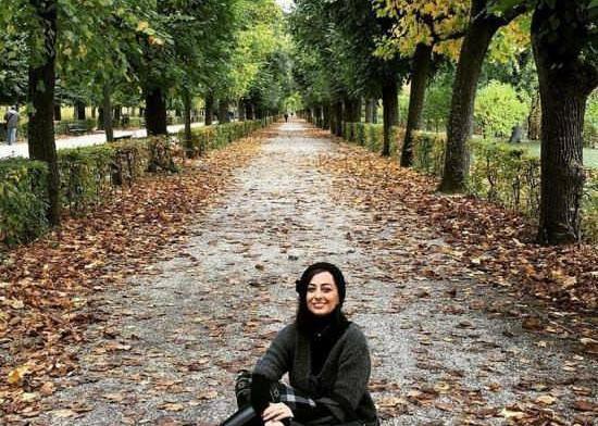 عکس ژست پاییزی دخترانه