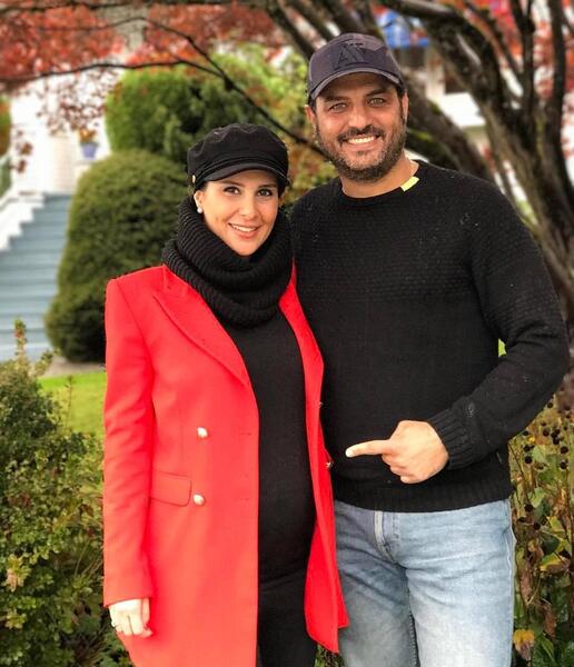 عکس سام درخشانی و همسرش و فرزندانش
