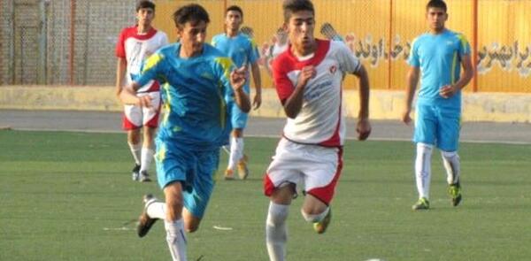 عکس فوتبال نوجوان
