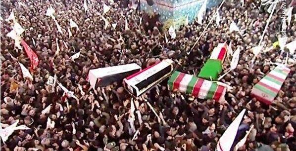 عکس سردار سلیمانی در کربلا