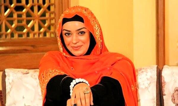 عکسهای الهام چرخنده قبل از با حجاب شدن