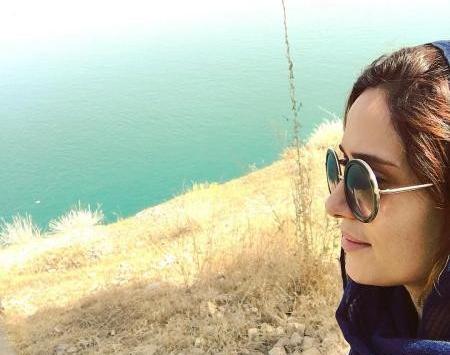 عکس پریناز ایزدیار با عینک